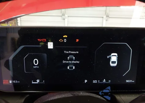 2025 Kia K4 Gt-Line z USA, uszkodzony, nr VIN 3KPFW4DE7SE140644